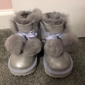 Brand new toddler UGGS size 6
